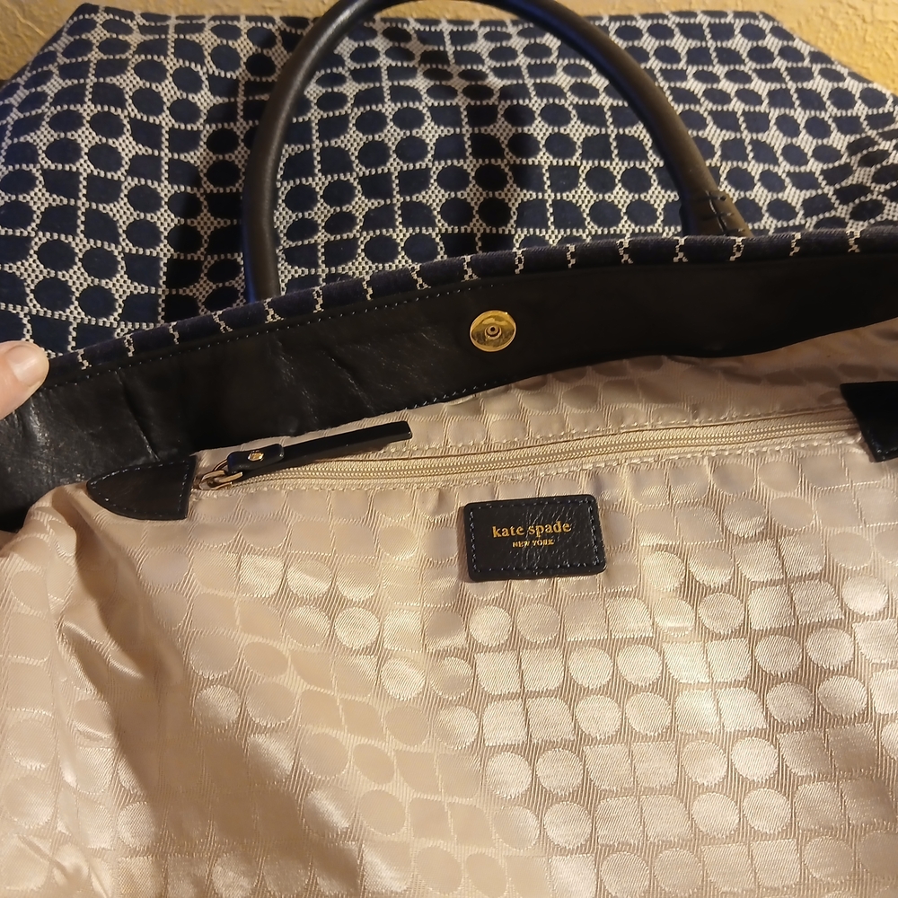 Kate Spade Black and Red Tote Bag - Picture 6 of 16